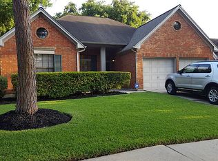 16035 Country Bend Rd, Houston, TX 77095