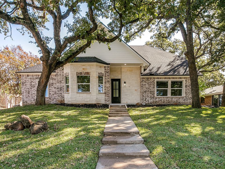 1st image of 22 Lincolnshire Cir