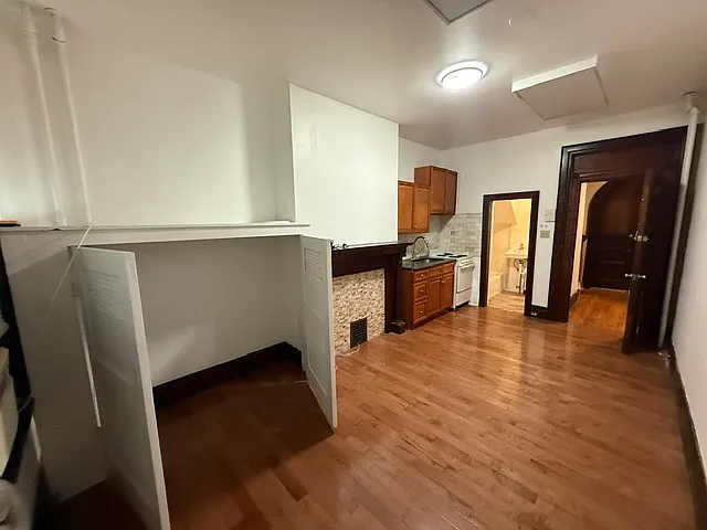 4331 Pine St #1 — Photo 6