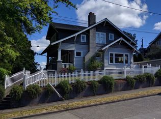 2602 10th Ave W, Seattle, WA 98119