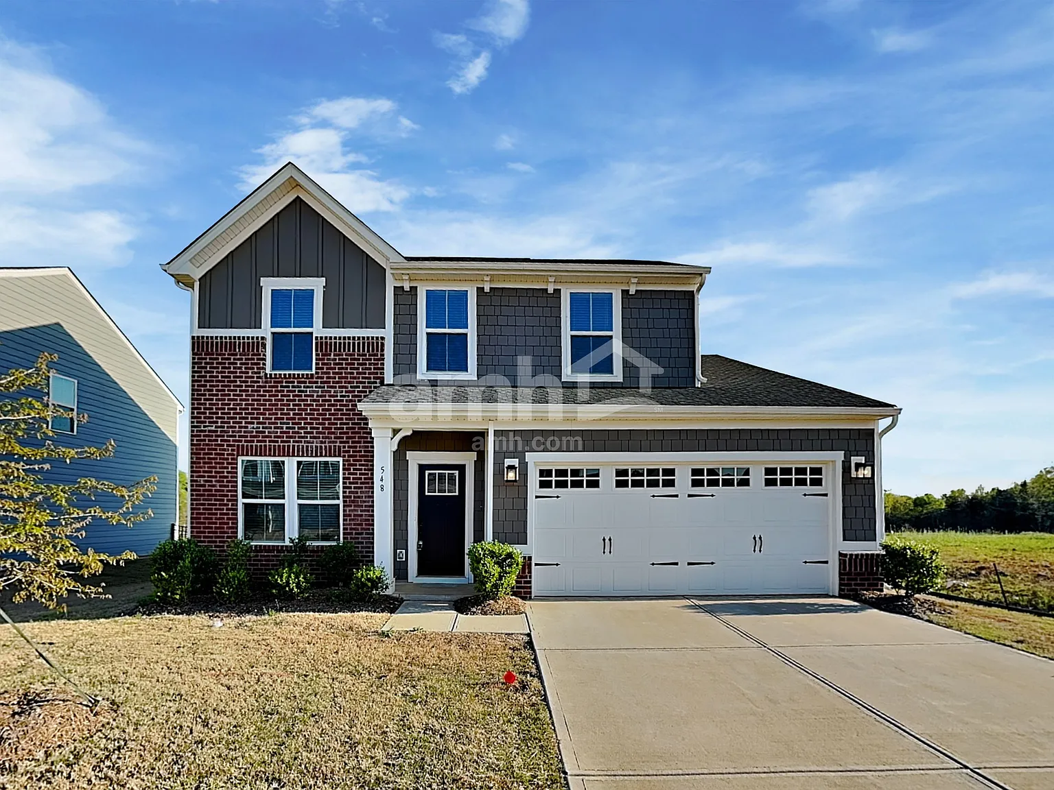 3 bed, 2.5 bath, 1953 sqft, $2,380 — Photo 1