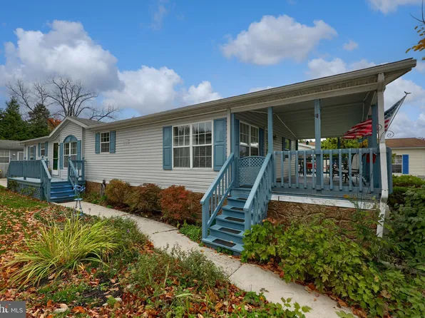 564 W Cedar St, Palmyra, PA 17078