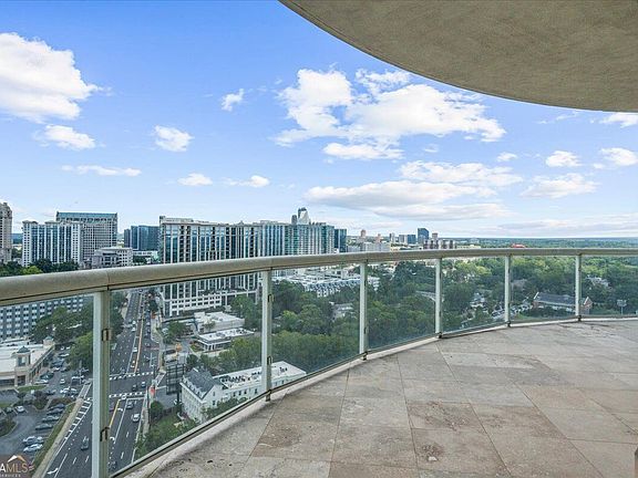 5th image of 2881 Peachtree Rd NE APT 2201
