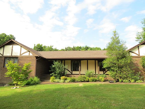 2nd image of 263 Pioneer Ave