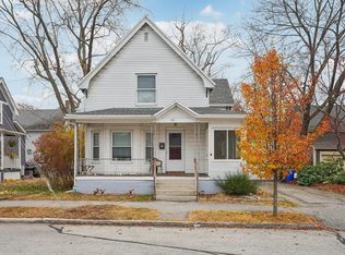 899 Hall St, Manchester, NH 03104