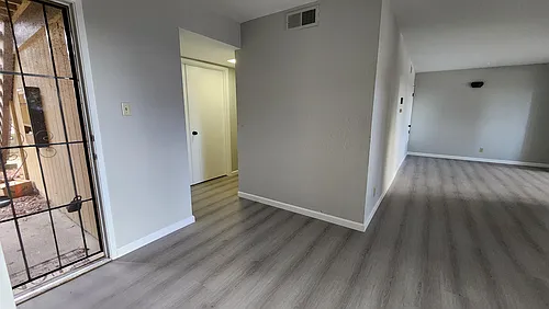 355 Parkview Ter Photo 1