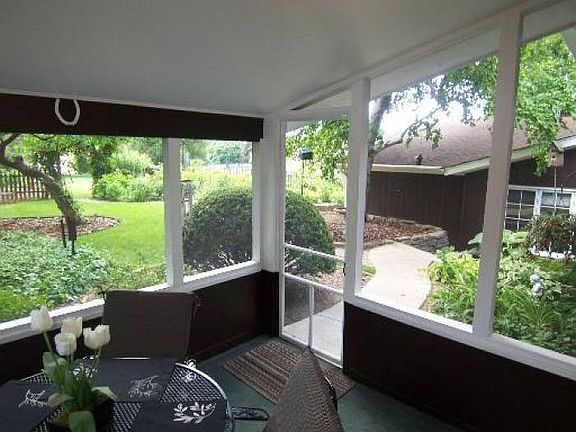 Screened in Porch