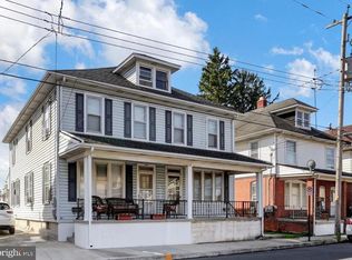 233 W Chestnut St, Hanover, PA 17331