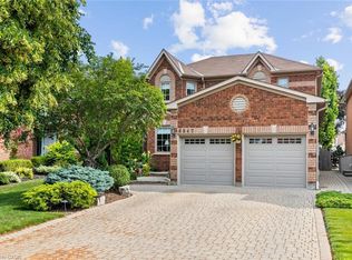 6847 Summer Heights Dr, Mississauga, ON L5N7E7