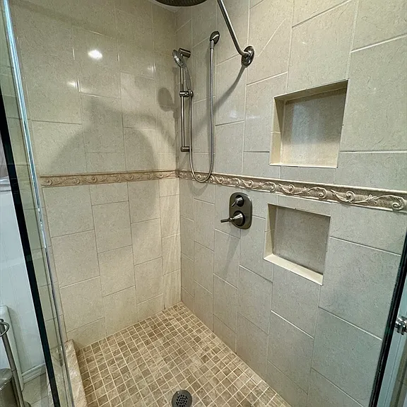 328 Blue Hill Ave #SF — Photo 20