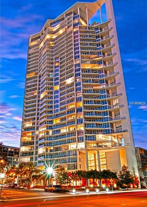 1st image of 175 1st St S APT 902