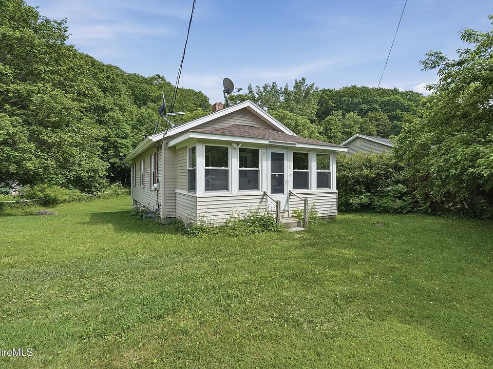 1st image of 688 Cheshire Rd