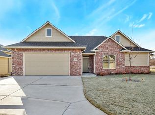 737 N Firefly Ct, Wichita, KS 67235