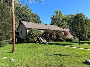 7533 River Vista St, Utica, MI 48317