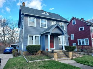 1002 Roanoke Rd, Cleveland Heights, OH 44121