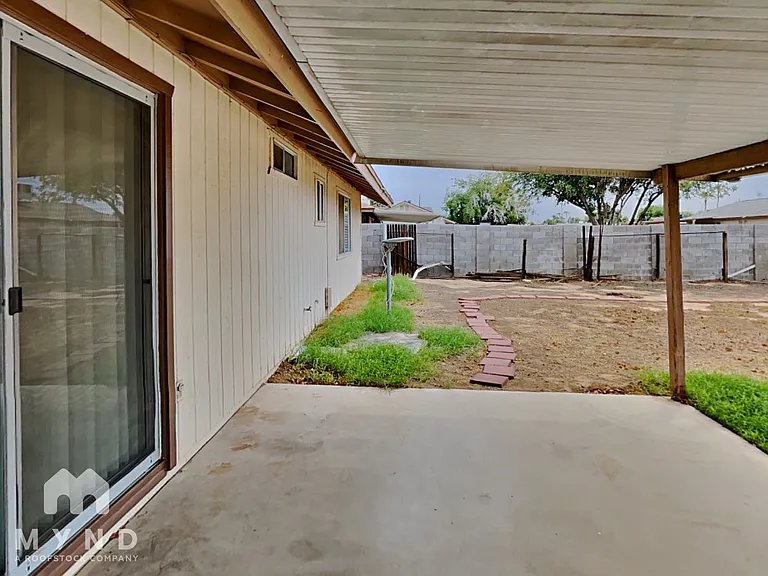 7233 W San Miguel Ave — Photo 22
