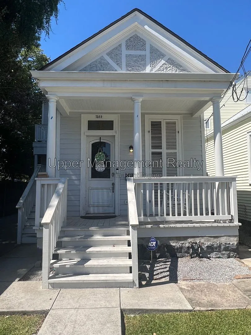 6 bed, 2.0 bath, $6,000 — Photo 1