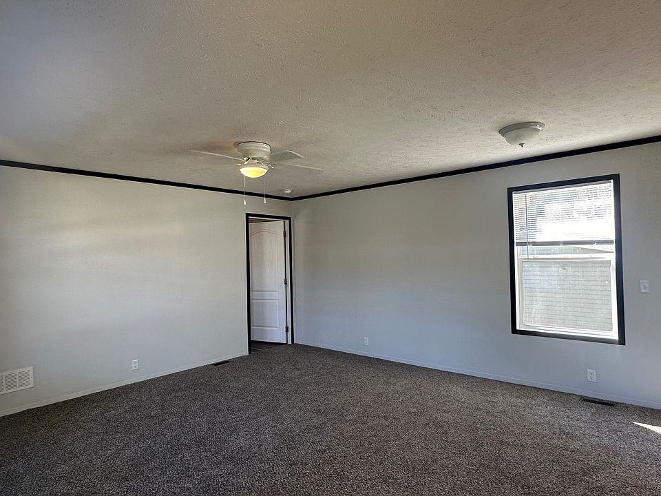 1st image of 47 Bluebird Hill Dr #18