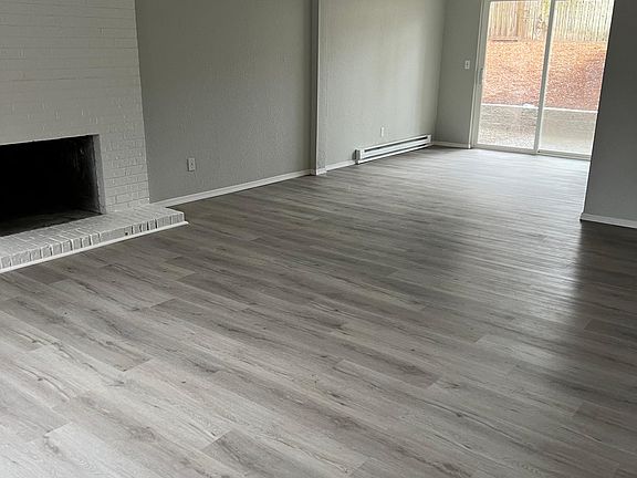 2nd image of 14517 NE 6th Pl APT 3