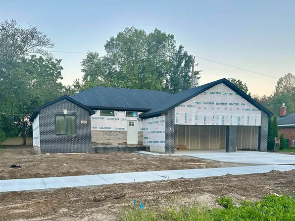 45215 Fairchild Rd, Macomb, MI 48042