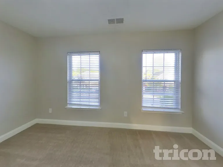 14208 Highland Meadow Rd — Photo 13