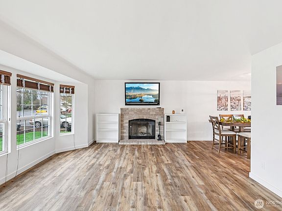 5th image of 111 Chinook Avenue