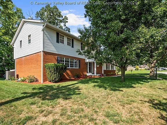 3rd image of 1029 Timberview Dr