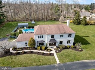 585 Fox Meadow Ln, West Chester, PA 19382