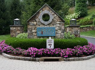 36 Jo Al Ct, Newtown, CT 06470