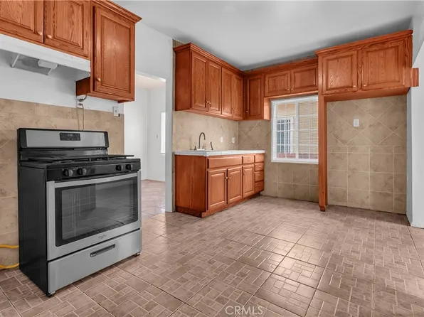 657 E 53rd St, Los Angeles, CA 90011