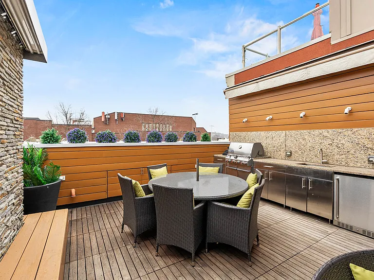 1224 R St NW — Photo 36