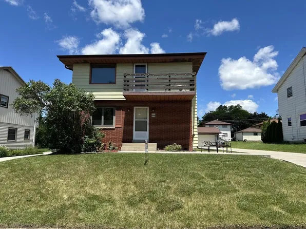8926 W Tripoli AVENUE, Milwaukee, WI 53228