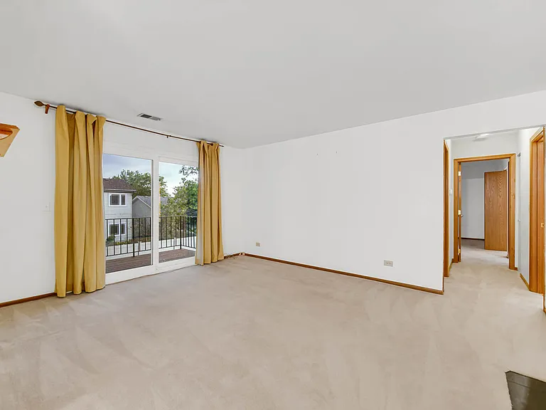 7000 Newport Dr #204 — Photo 8