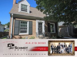 908 E Courtland Pl, Whitefish Bay, WI