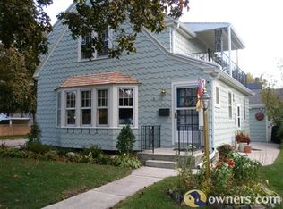 1201 Philippen St, Manitowoc, WI 54220