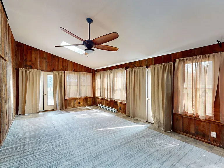 3806 Plymouth East Rd — Photo 18