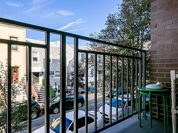 261_Eckford_Street__2A-17
