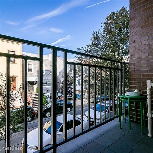 261_Eckford_Street__2A-17