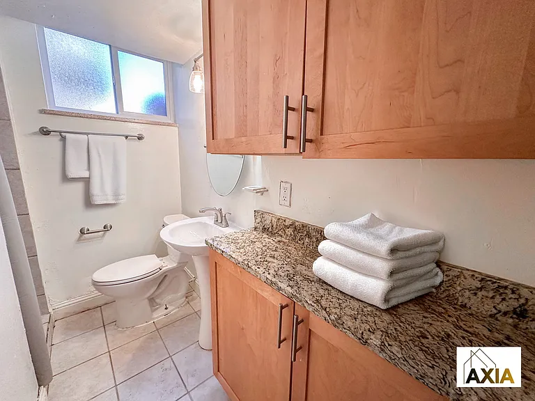 2479 S Corona St — Photo 9