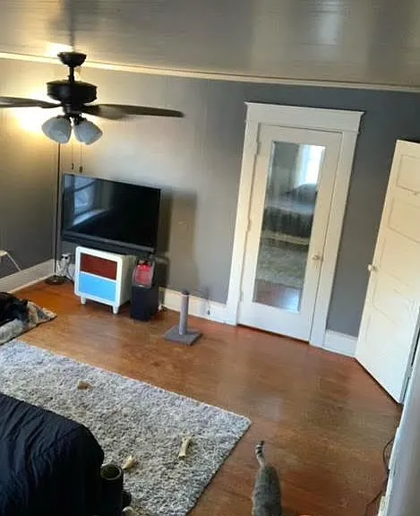 1330 E Elm St #3 — Photo 3