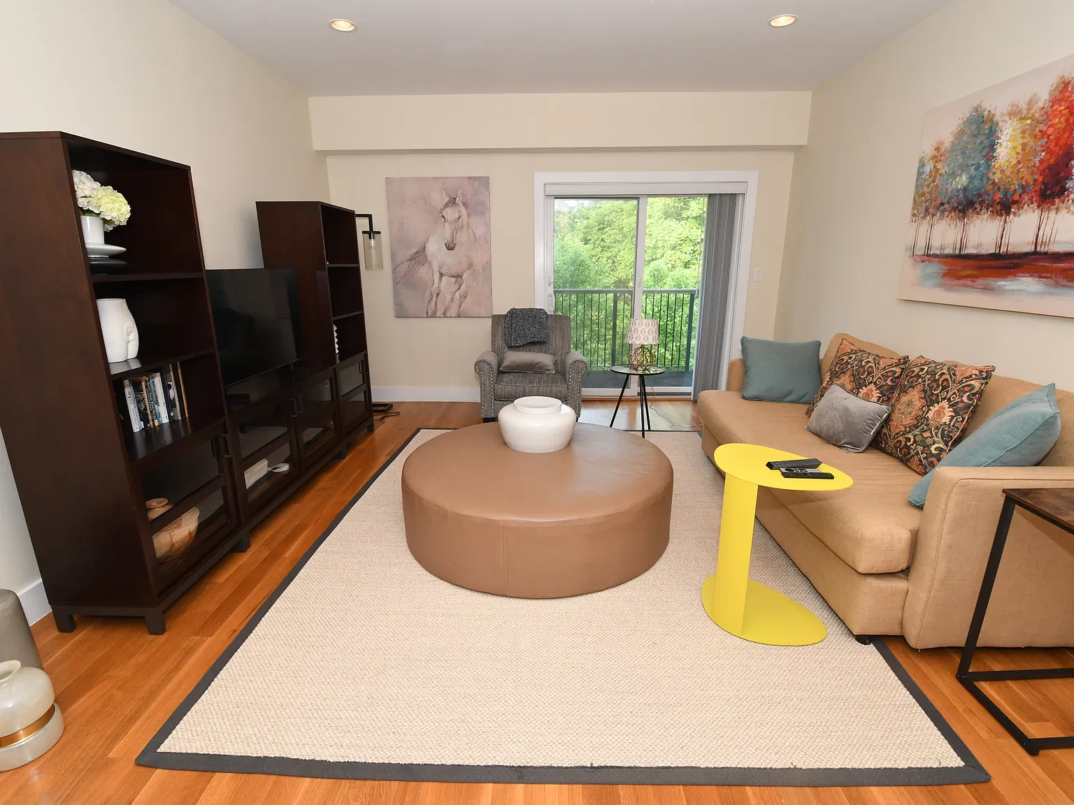 321 Hammond Pond Pkwy — Photo 4
