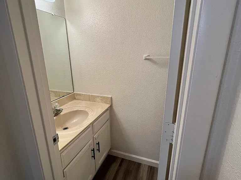 6254 E Greenway Cir #2 & 4 — Photo 8
