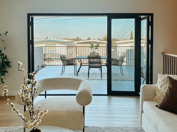 1747 Wollacott St, Redondo Beach, CA 90278