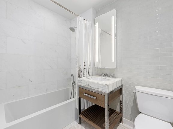 5th image of 389 E 89th St APT 18-B