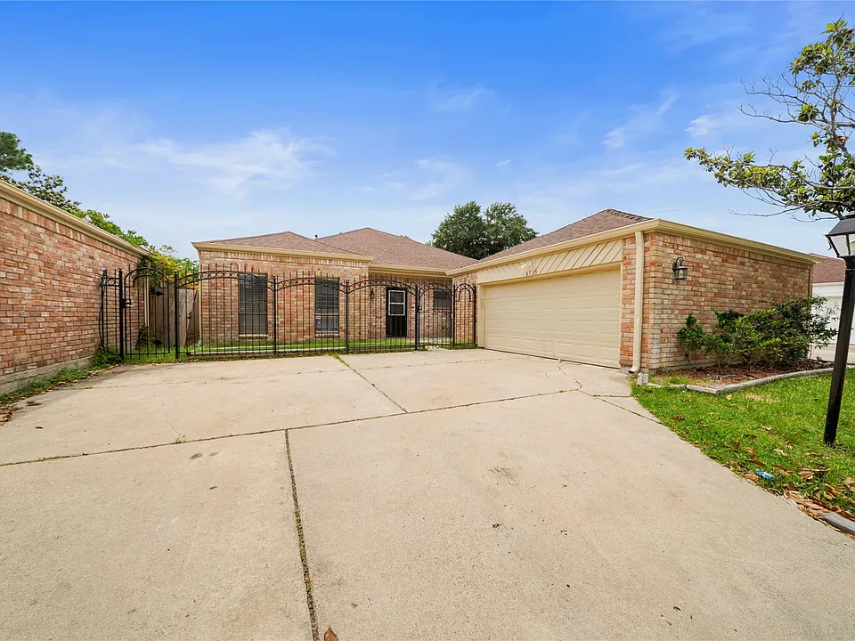 12719 Ashford Chase Dr
