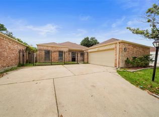 12719 Ashford Chase Dr, Houston, TX 77082