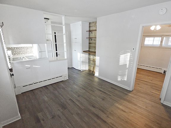 3rd image of 937 5th Ave S