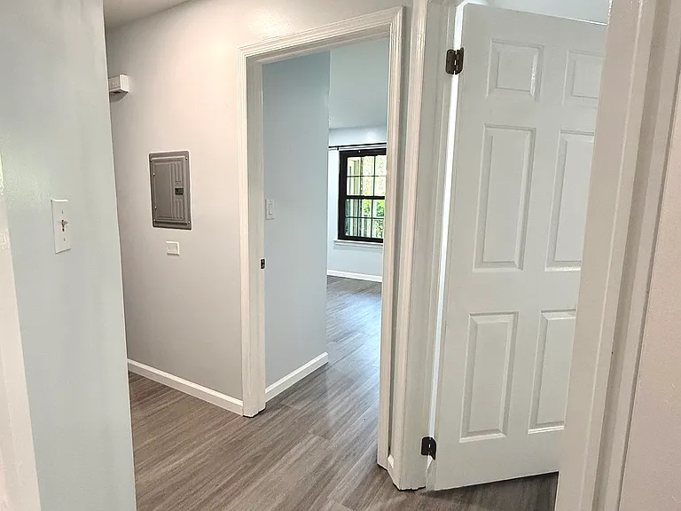 180 Blew Ct — Photo 1