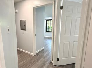 180 Blew Ct, East Brunswick, NJ 08816