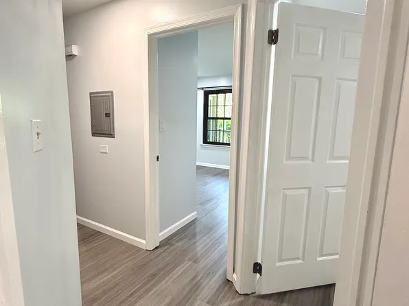 180 Blew Ct, East Brunswick, NJ 08816